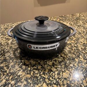 NEW Le Creuset 2.75 qt Cast Iron Dutch Oven in “Oyster”